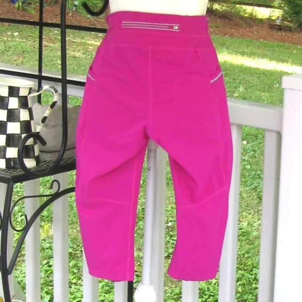 Athleta Chaturanga capri crop leggings has pockets Medium stretch luxury soft - Picture 5 of 5